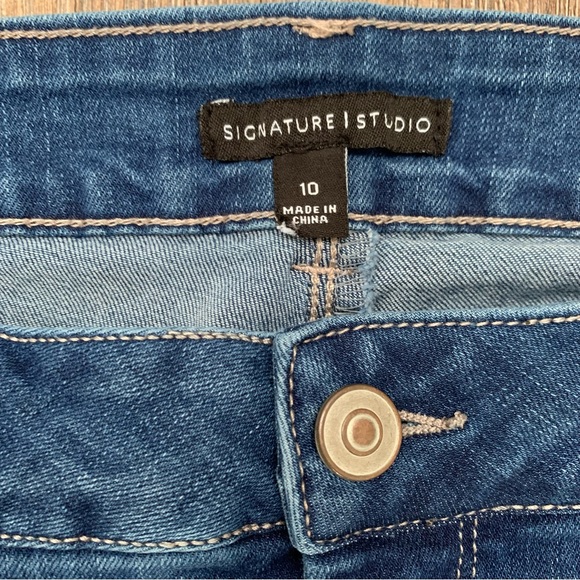 Signature Studio Jeans Size 10 - Picture 9 of 10